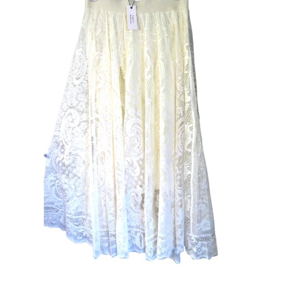 FRANKIE'S MELBOURNE - bohemian - ivory lace full length lace skirt - siz… - Picture 2 of 6